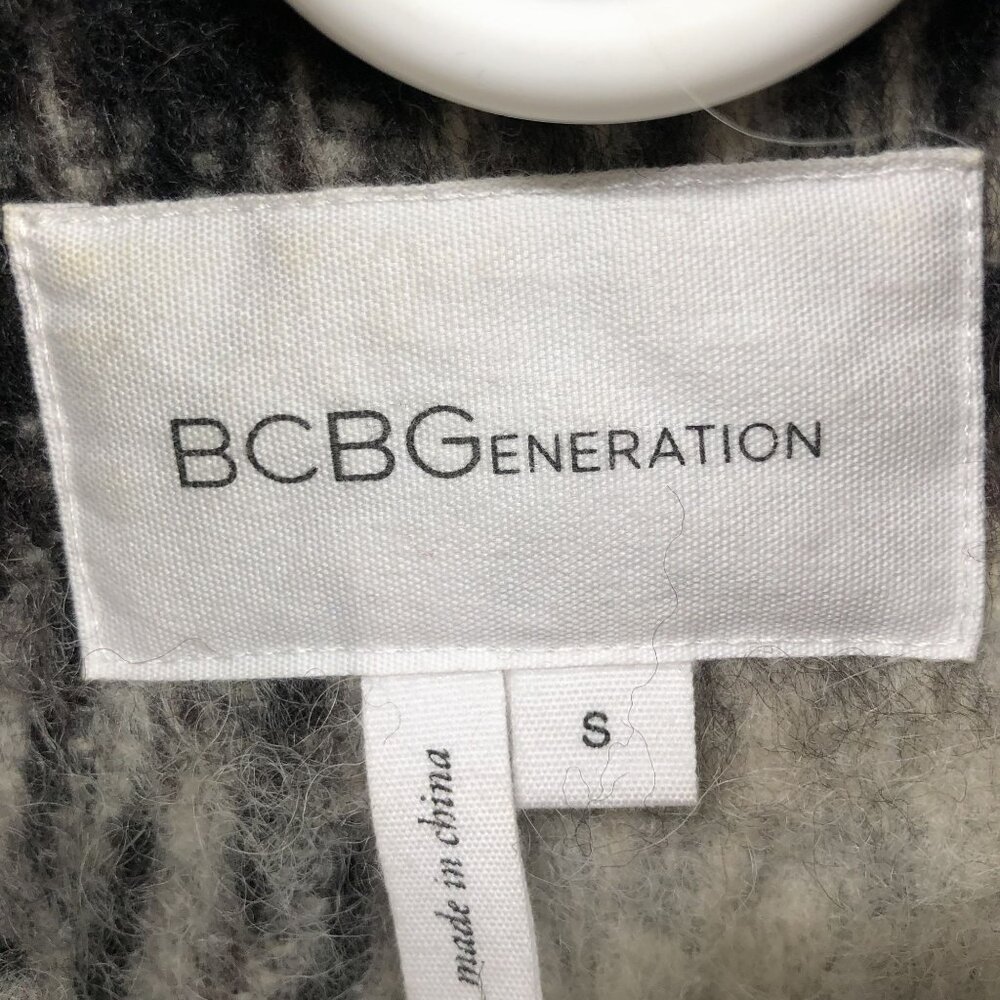 BCBGeneration Plaid Wool Blend Wrap Coat Womens Small S Black Ivory Fuzzy Long - Picture 7 of 13